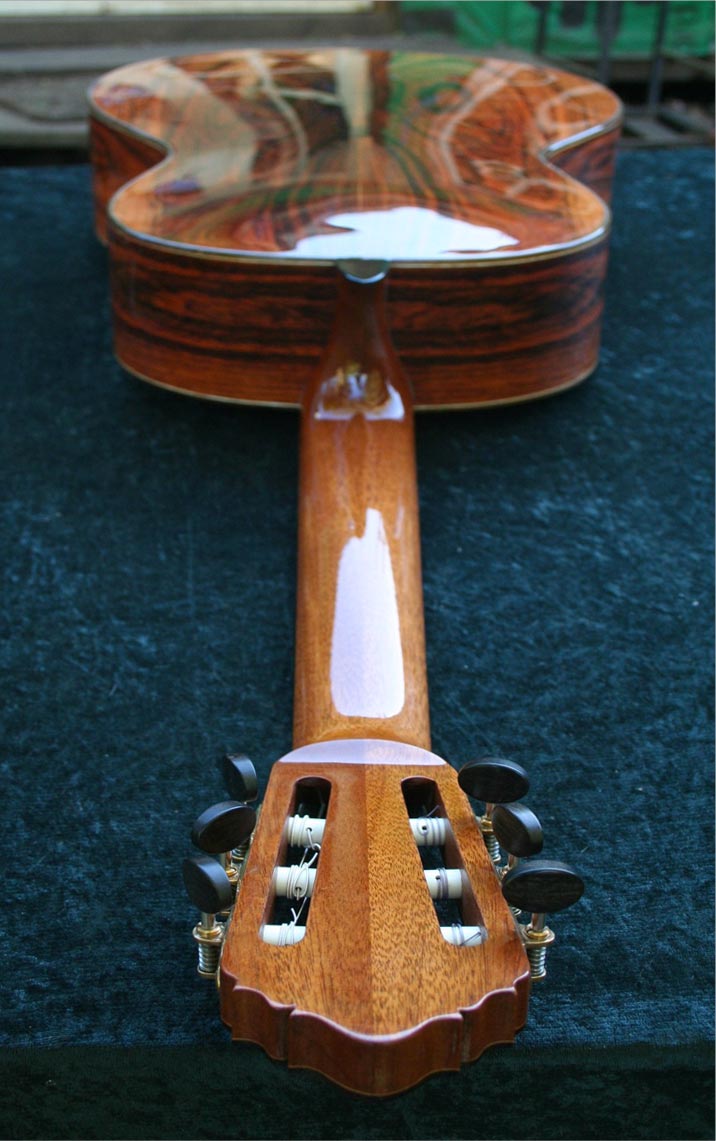 dan-kellaway-guitar1